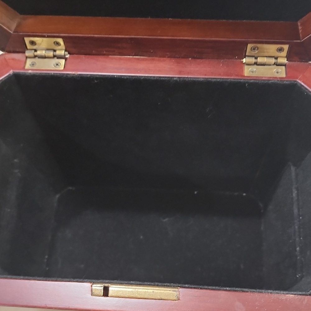 Bombay Company Vintage Ornate Wooden Jewelry Box with Black Tassel Key - Picture 6 of 15